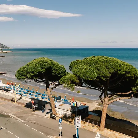 Le Terrazze Sul Mare * Diano Marina